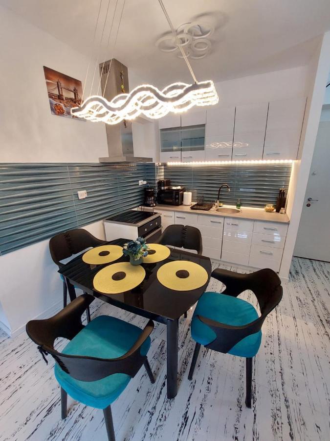 Apartament Erika ซินายา ภายนอก รูปภาพ